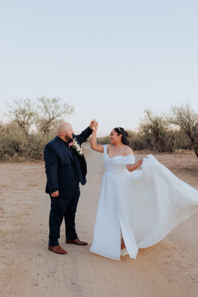 Arizona desert wedding couple